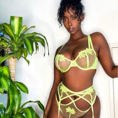 customer photo of Love, Vera customer photo of Love, Vera