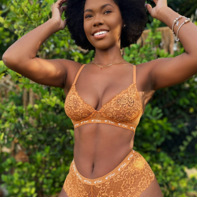 customer photo of Love, Vera customer photo of Love, Vera