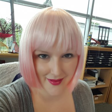 Short pink bob wig (ombre: pale pink and platinum): Louisa