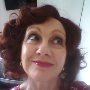 Copper red 40s style wig with finger waves: Banbury