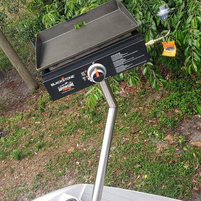 Yamaha Transom Stanchion with a Blackstone Griddle mount